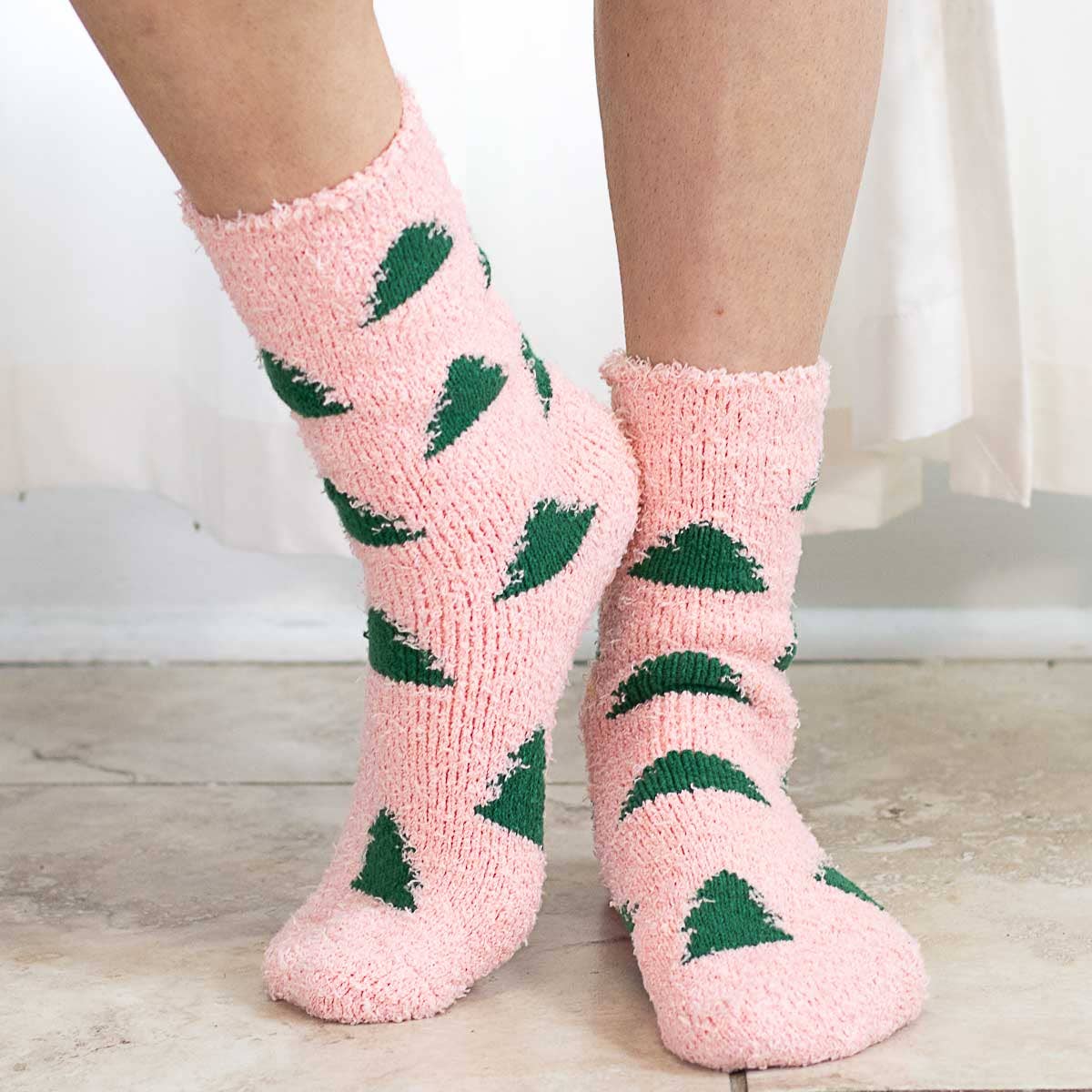 The Royal Standard - Women's  Christmas Tree Snuggle Socks   Pink/Green  One Size