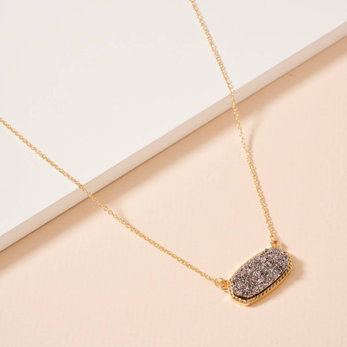 Frem - Druzy Stone Charm Short Necklace