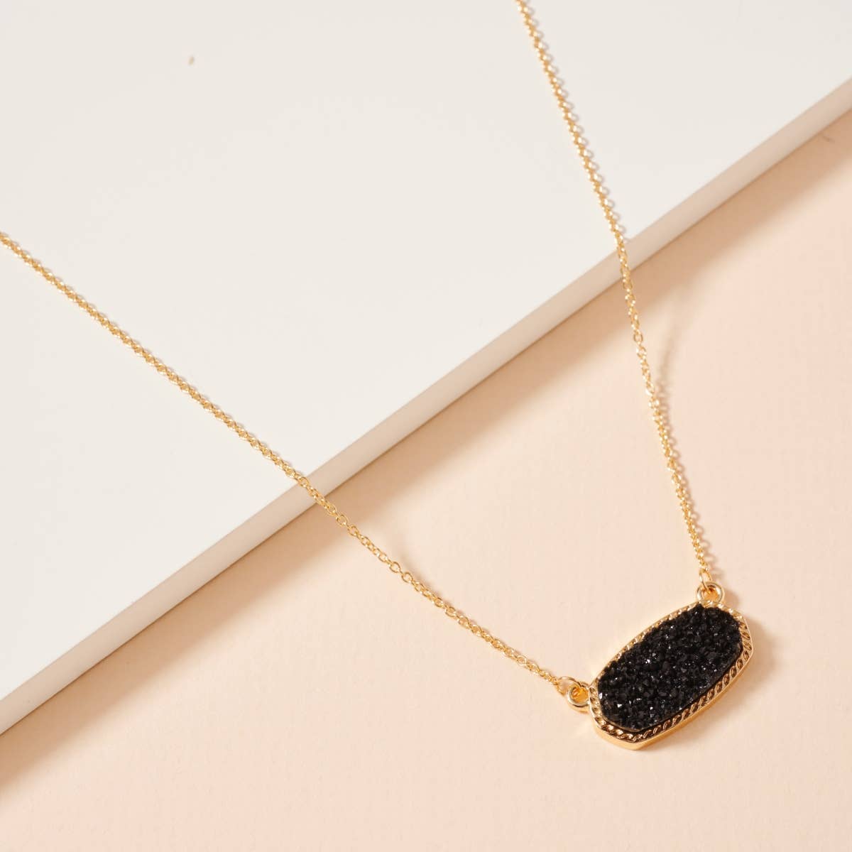 Frem - Druzy Stone Charm Short Necklace
