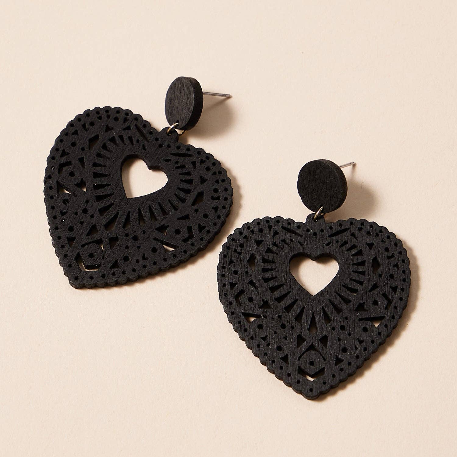 Frem - Colorful Heart-Shaped Wooden Filigree Earrings