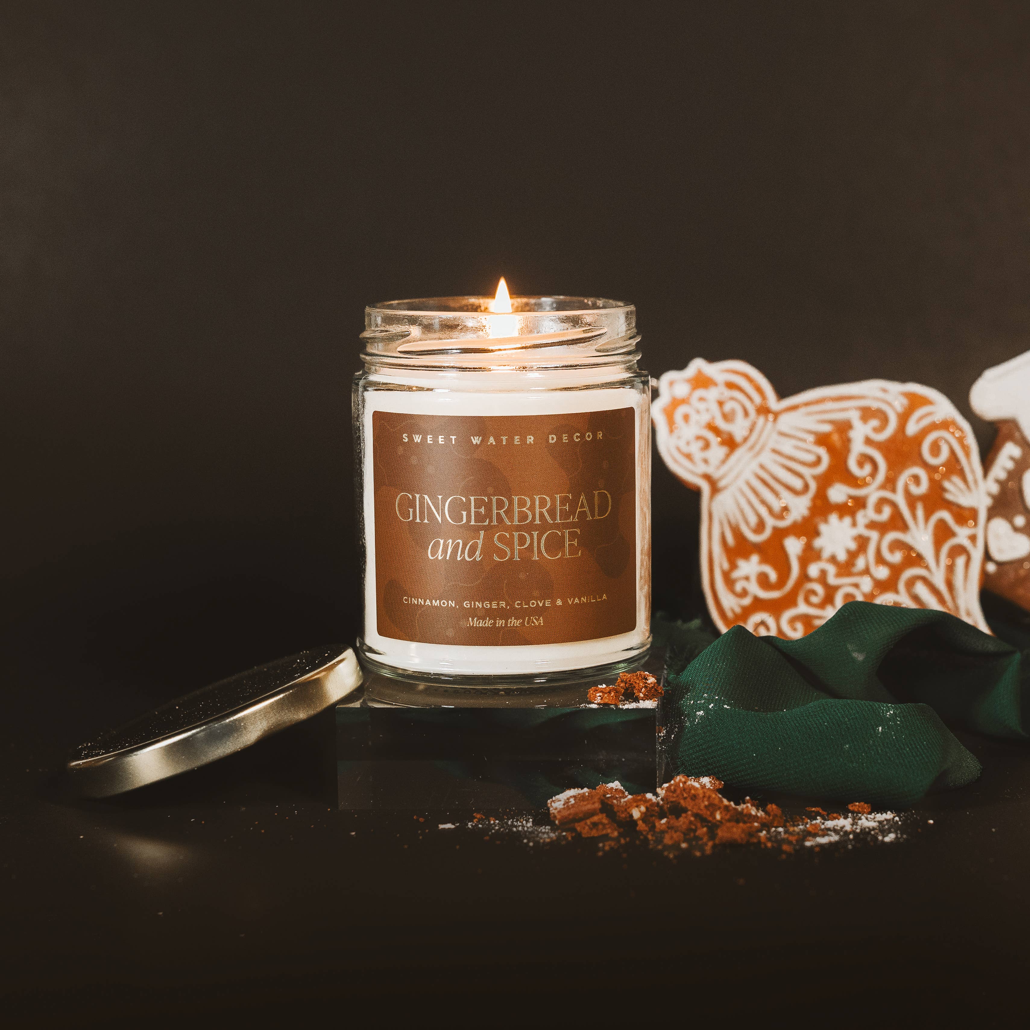 Sweet Water Decor - Gingerbread and Spice 9 oz Soy Candle (Gold Foil)- Christmas