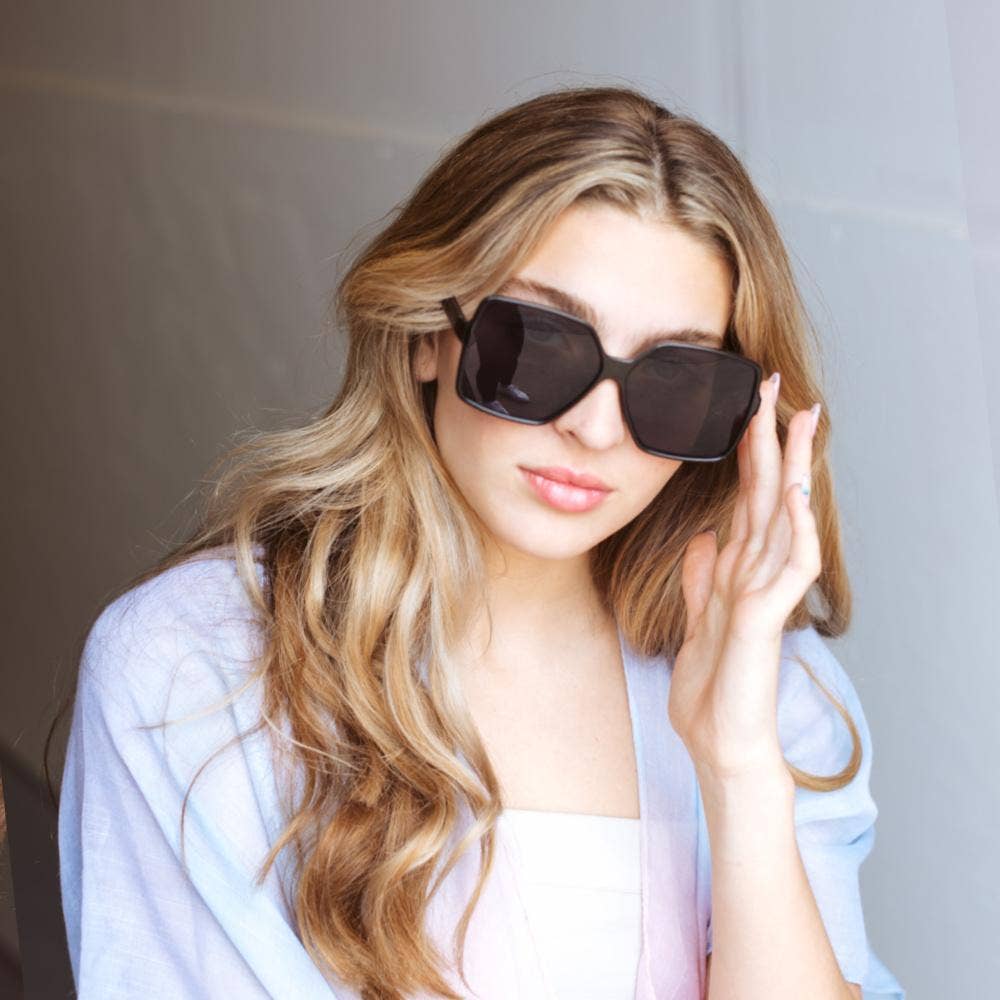 Pretty Simple - Hanna Hexagon Frame Sunglasses