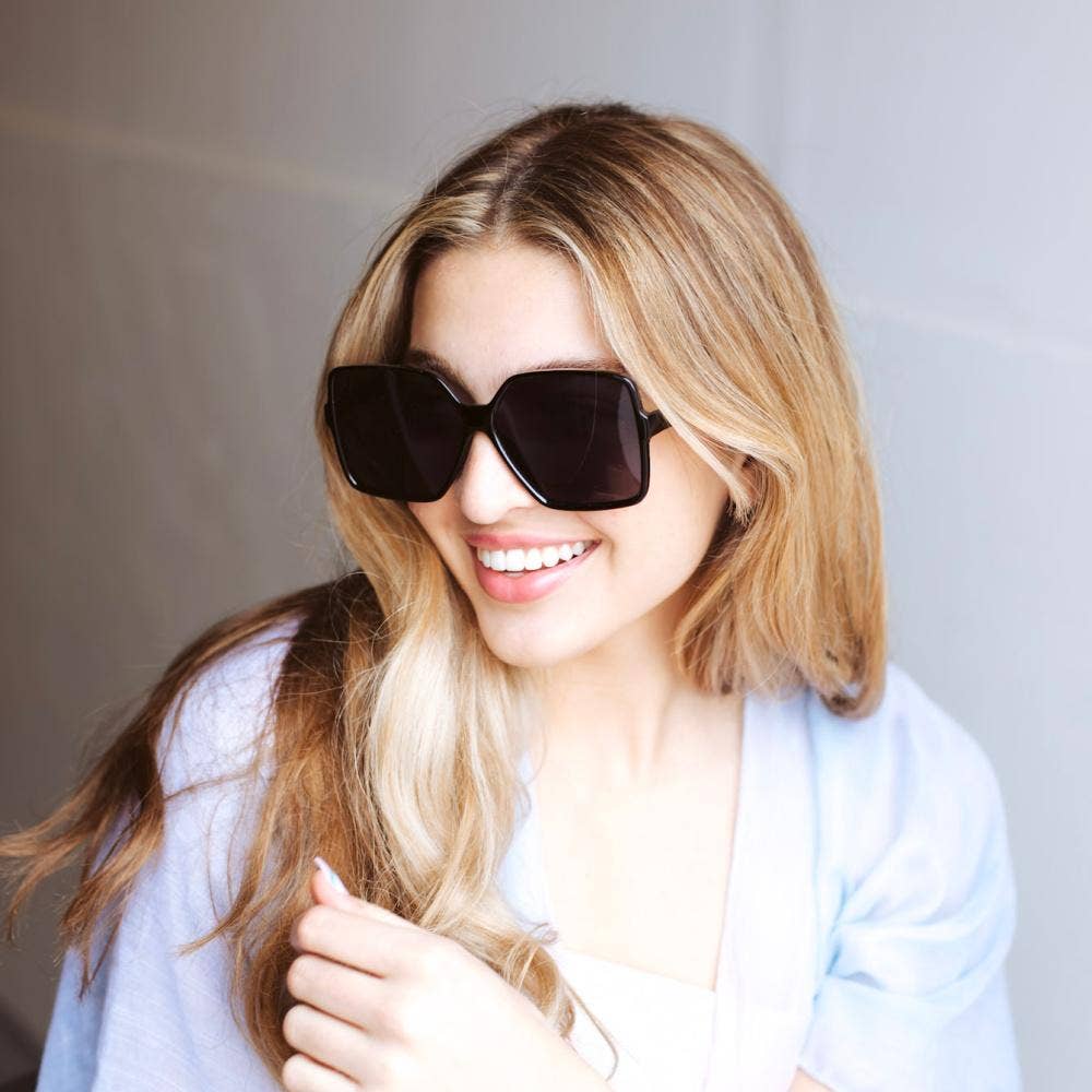 Pretty Simple - Hanna Hexagon Frame Sunglasses