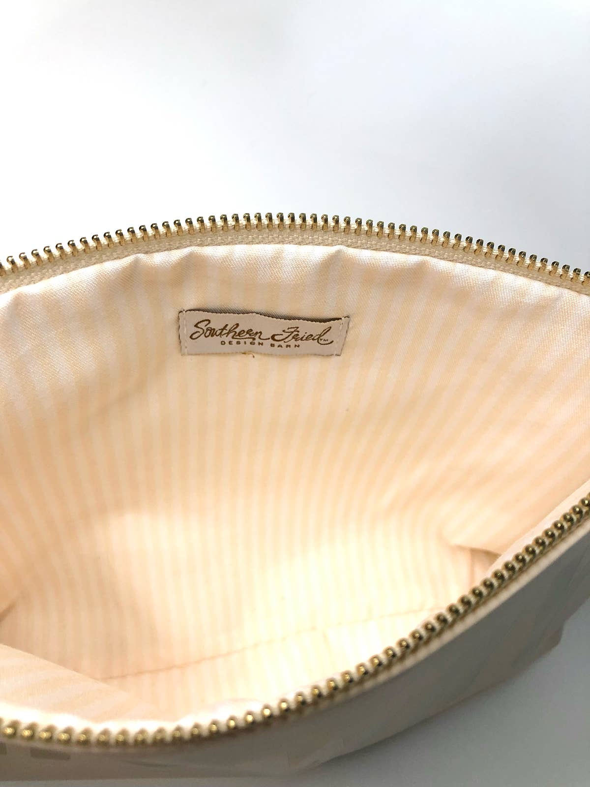 SOUTHERN FRIED DESIGN BARN - Y'all Catch All Pouch