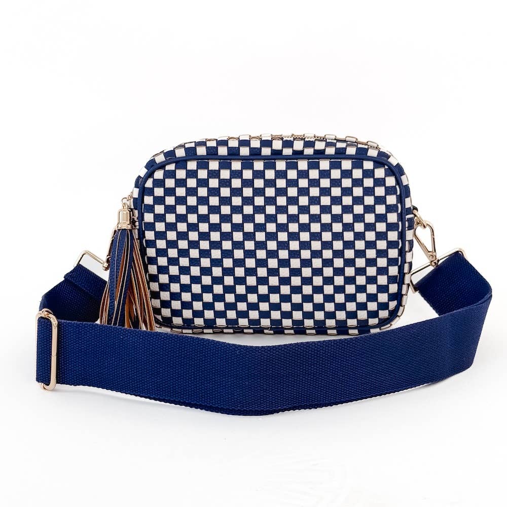 Pretty Simple - Woven Willow Camera Crossbody Bag