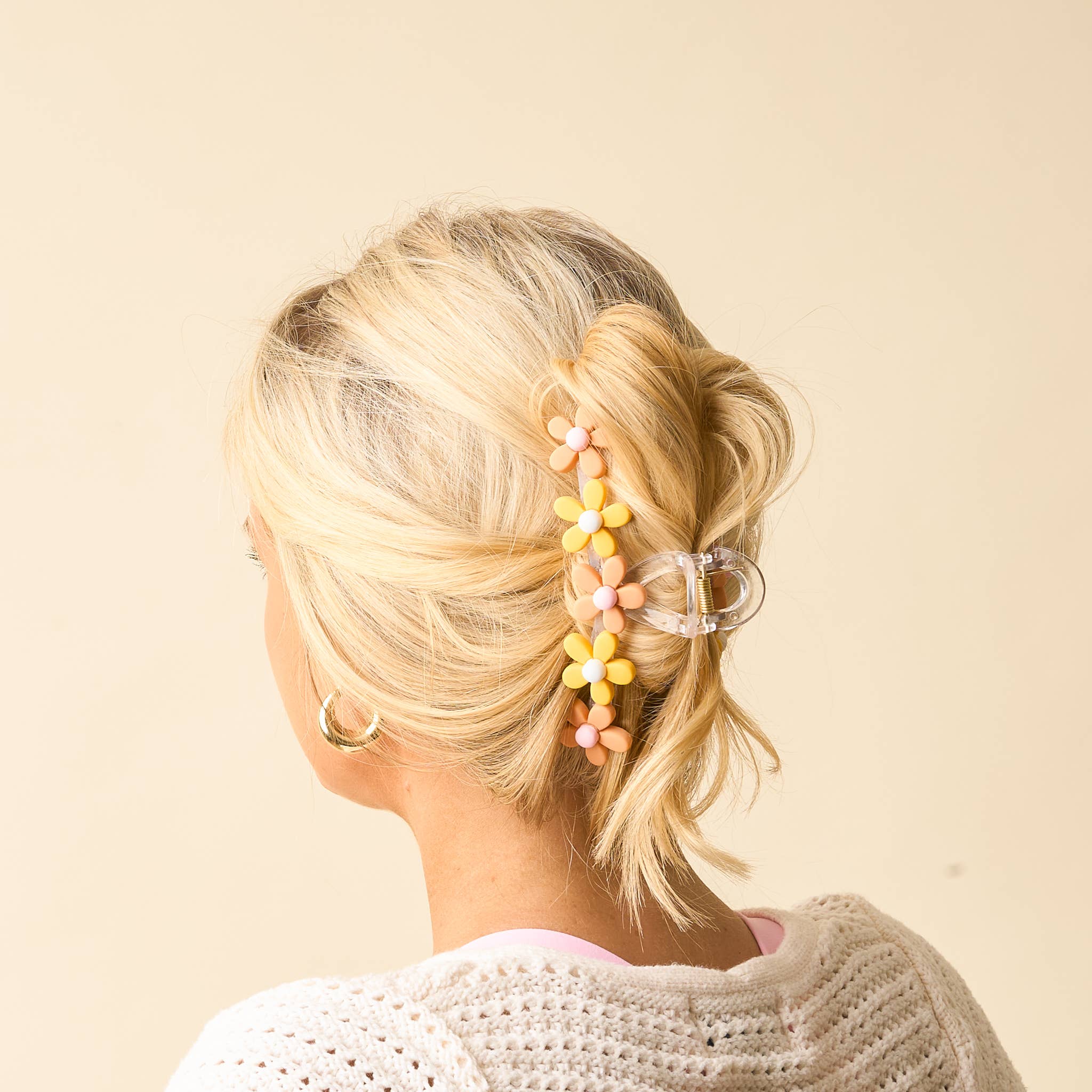 The Darling Effect - Daisy Claw Clip-Peachy