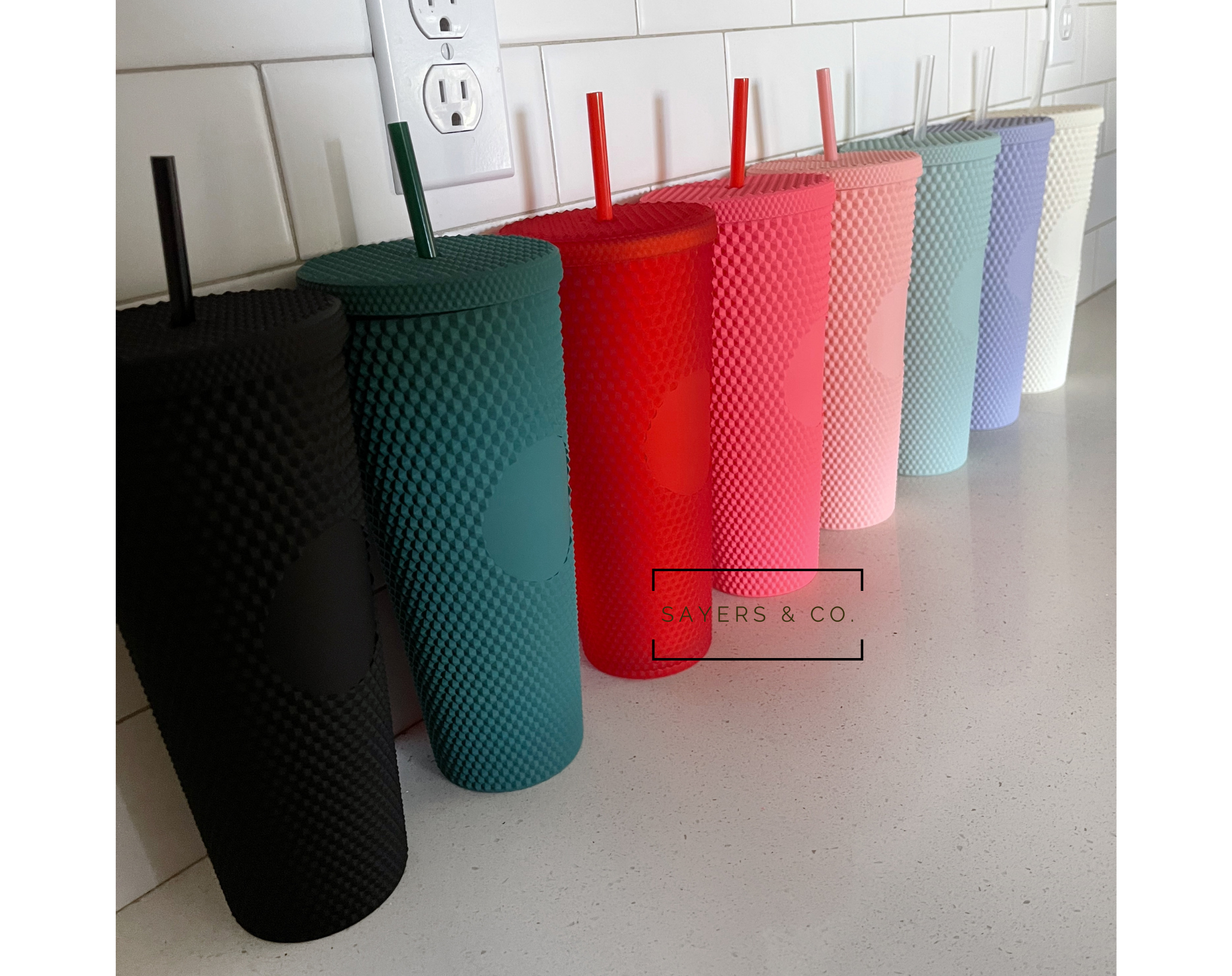 Sayers & Co. - Matte & Glossy Studded 24oz Screw Top Tumbler, Double Walled