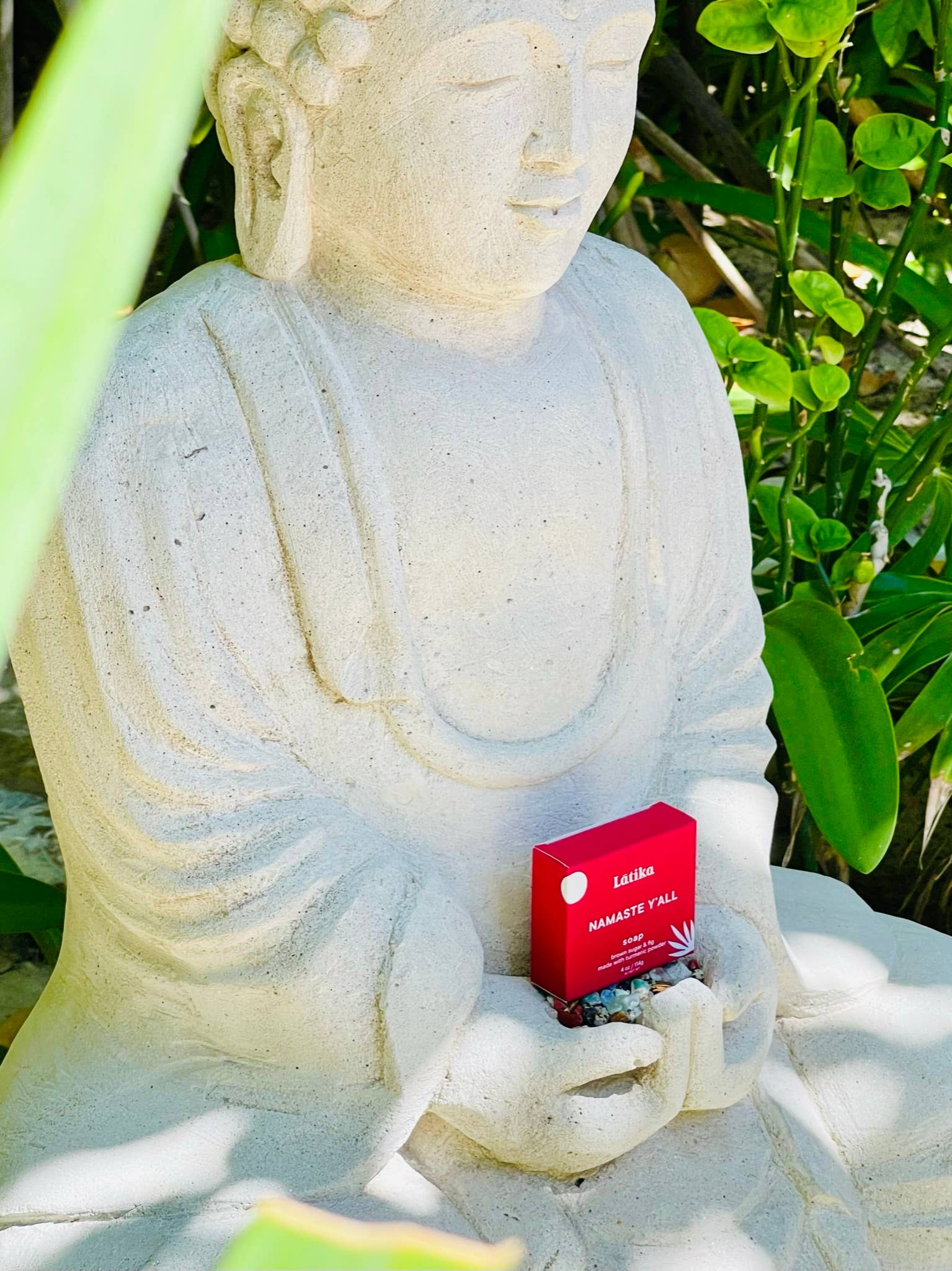 Latika Beauty - Namaste Y'all - Hydrating Soap -  Brown sugar -Fig 🪷