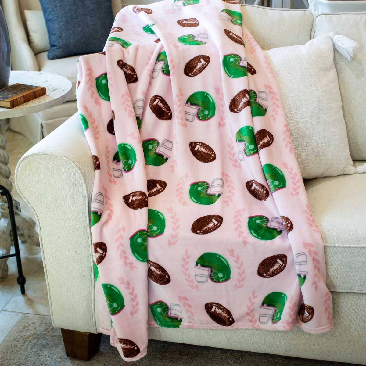 The Royal Standard - Tailgate Queen Throw   Pink/Green/Brown   50x60