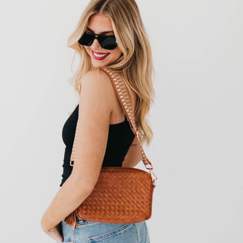 Pretty Simple - Woven Willow Camera Crossbody Bag